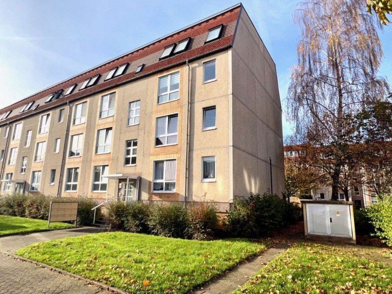 Hausaufgang Stralsund Wohnung Verkauft! - Frisch renoviert! Gro�e 4-Raumwohnung in ruhiger Wohnlage