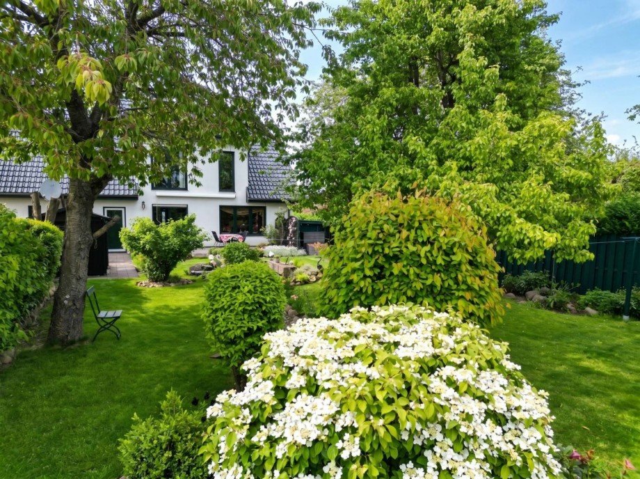 Garten Doppelhaush�lfte Kramerhof