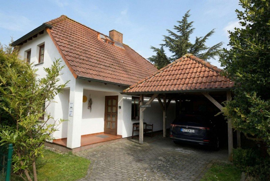 Eingang mit Carport Haus Zingst