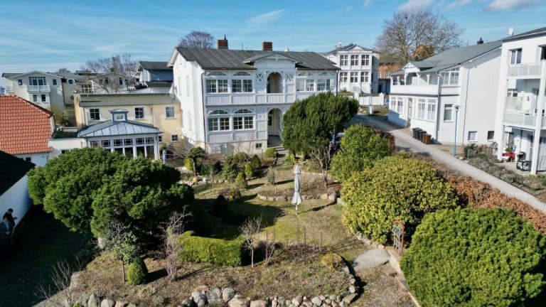 Titelbild G�hren Haus Einzigartige Villa in B�derarchitektur mit Gastraum und Showk�che!